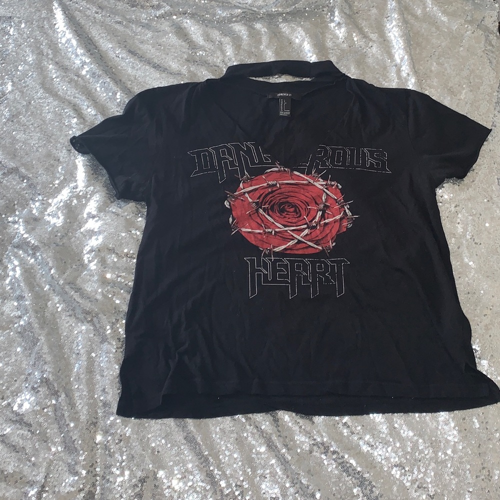 Black “dangerous heart” shirt
